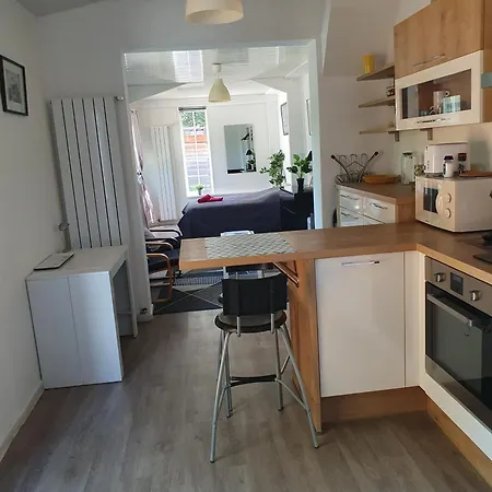 Studio Independant Dans Maison Avec Jardin-groupama Stadium-eurexpo